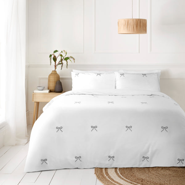 GC Bow Embroidered Easy Care Duvet Cover Set
