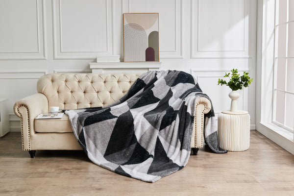 TEDDY LICHFIELD THROW