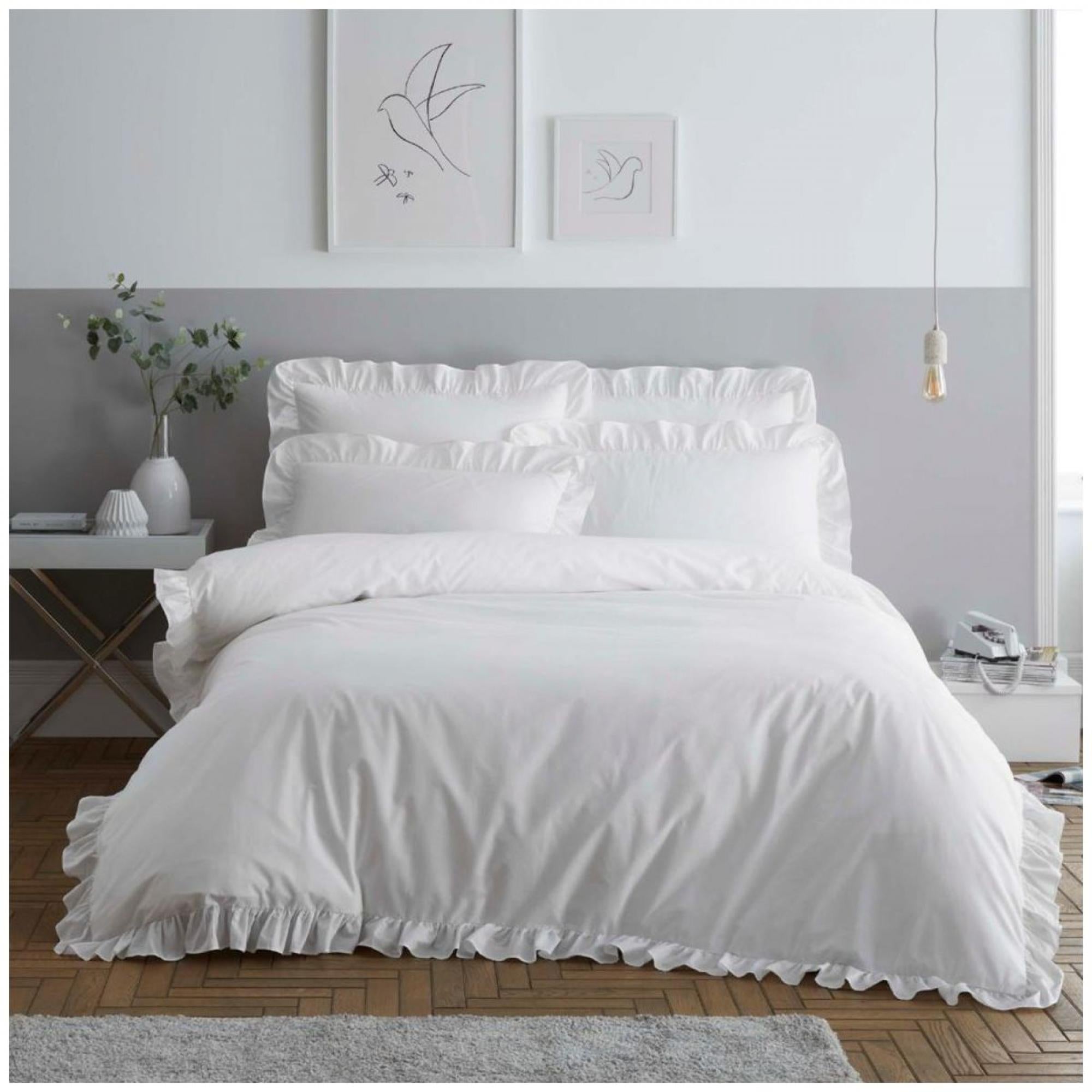 Signature Ruffle Duvet Set