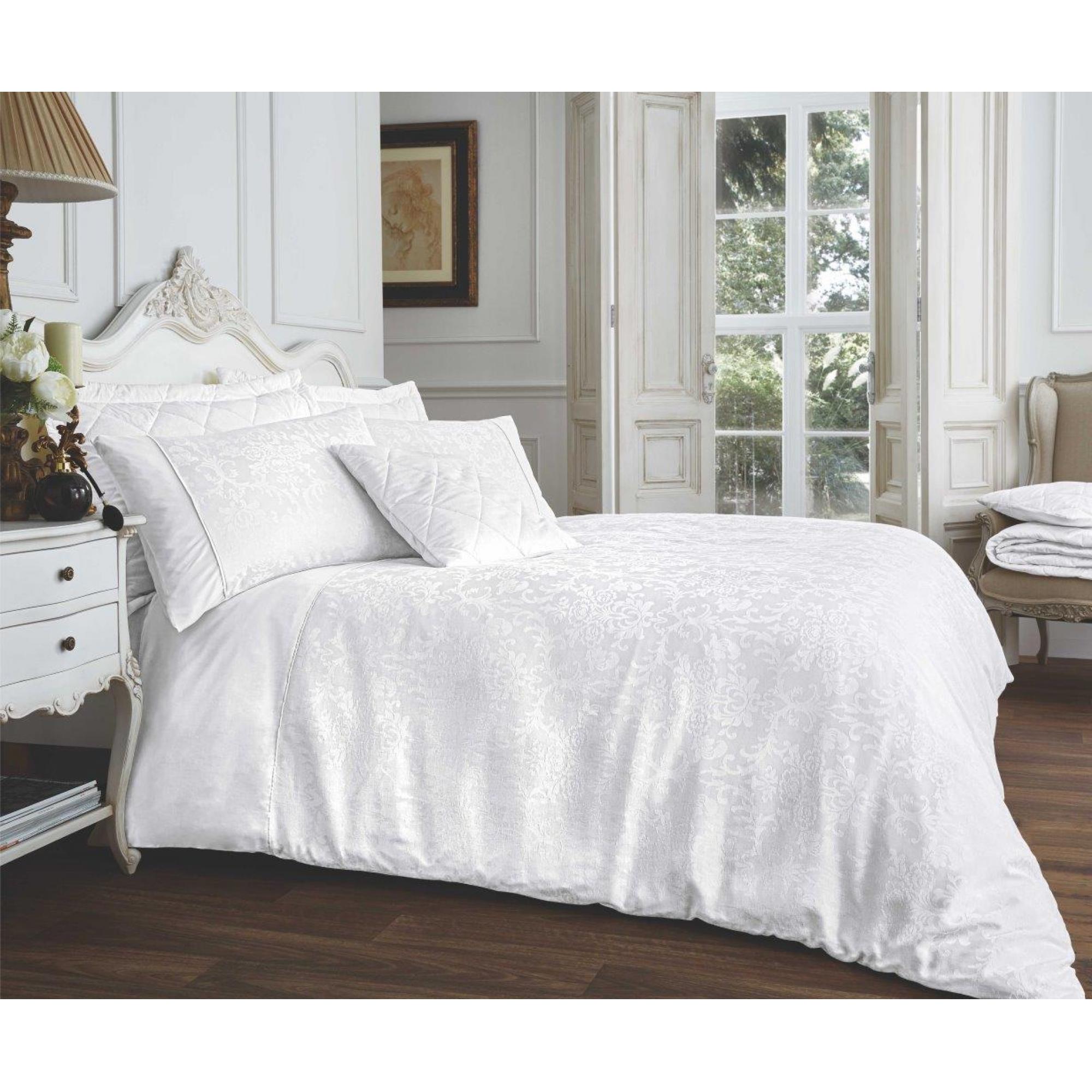 Vincenza Jacquard Duvet Set